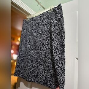 Black and White Paisley patterned Pencil Skirt